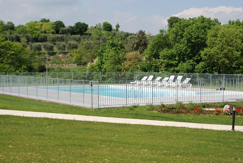 Villaggio Esmera Desenzano del Garda Exterior photo